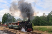 První vlak s lokomotivou "Rešica" U46.002 odjíždí z Osoblahy do Slezských Rudoltic